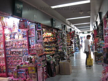 yiwu plastic toys market e photo