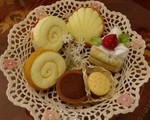 Unwoven Cloth Cakes (1) Photo
