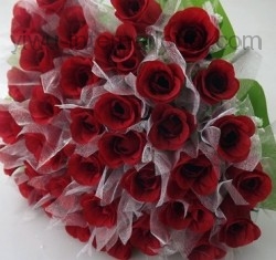 36 Heads Bride Holding Rose Bouquet from Yiwu Artificial Flower Agent
