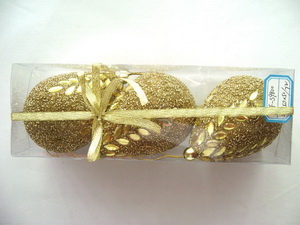 Golden Xmas Ball decoration Photo
